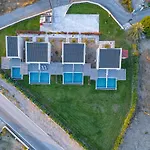 Haraki Luxury Villas